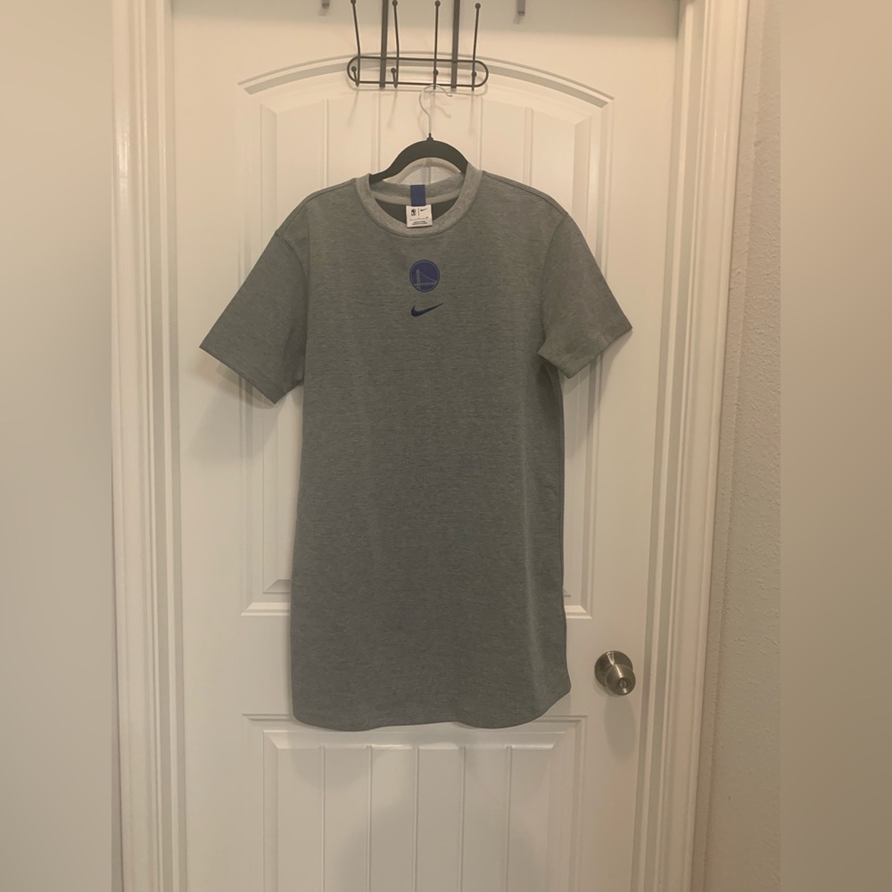 NWT- 🏀 Nike NBA Golden State Warriors Gray - Shirt/Dress